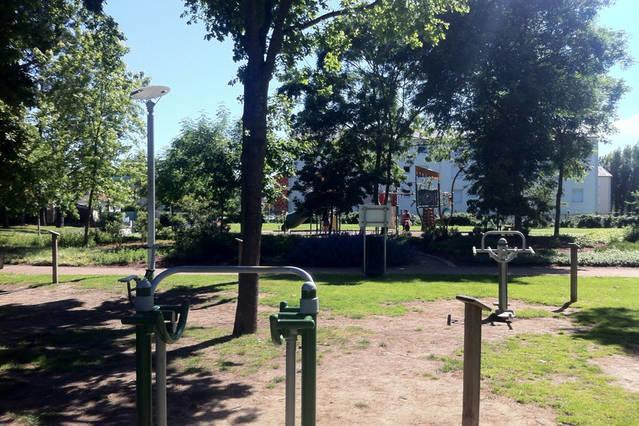 Apartment Flat 400 M From & Center